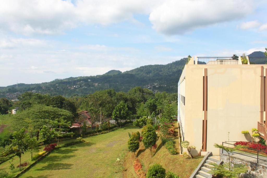 Graha Widjaja Hotel Puncak Kültér fotó